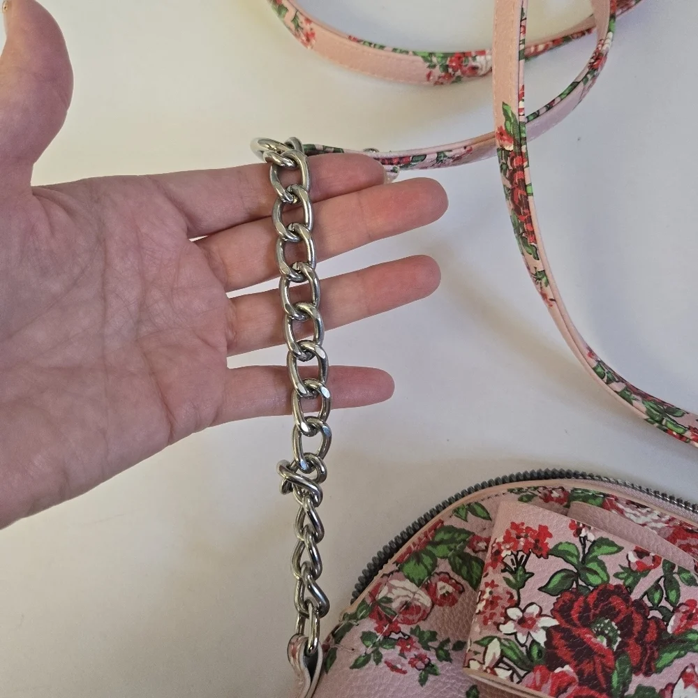 Betsey Johnson pink floral roses faux leather cross body with chain bow accent - Picture 6 of 12